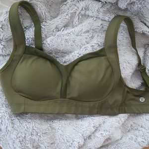 Lululemon Athletic Ta Ta Tamer